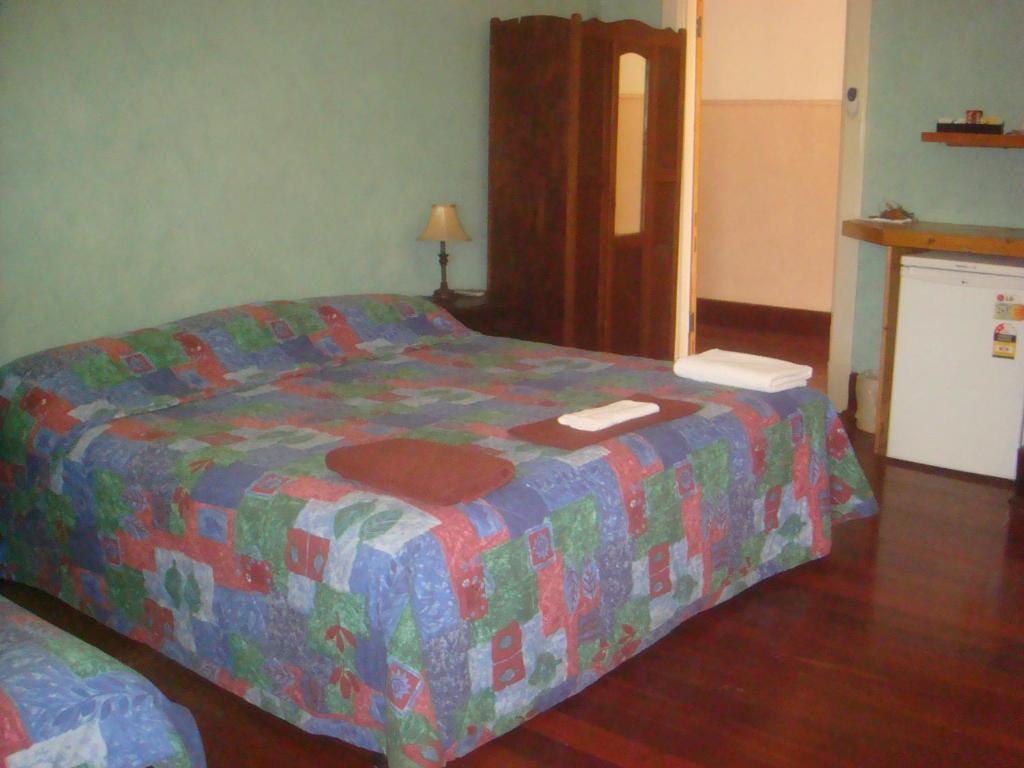 The Priory Hotel Донгара Номер фото